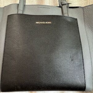 Used Michael Kors Black and Gray Shoulder Bag
